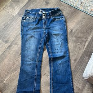 Juniors Wallflower luscious curvy fit size 9